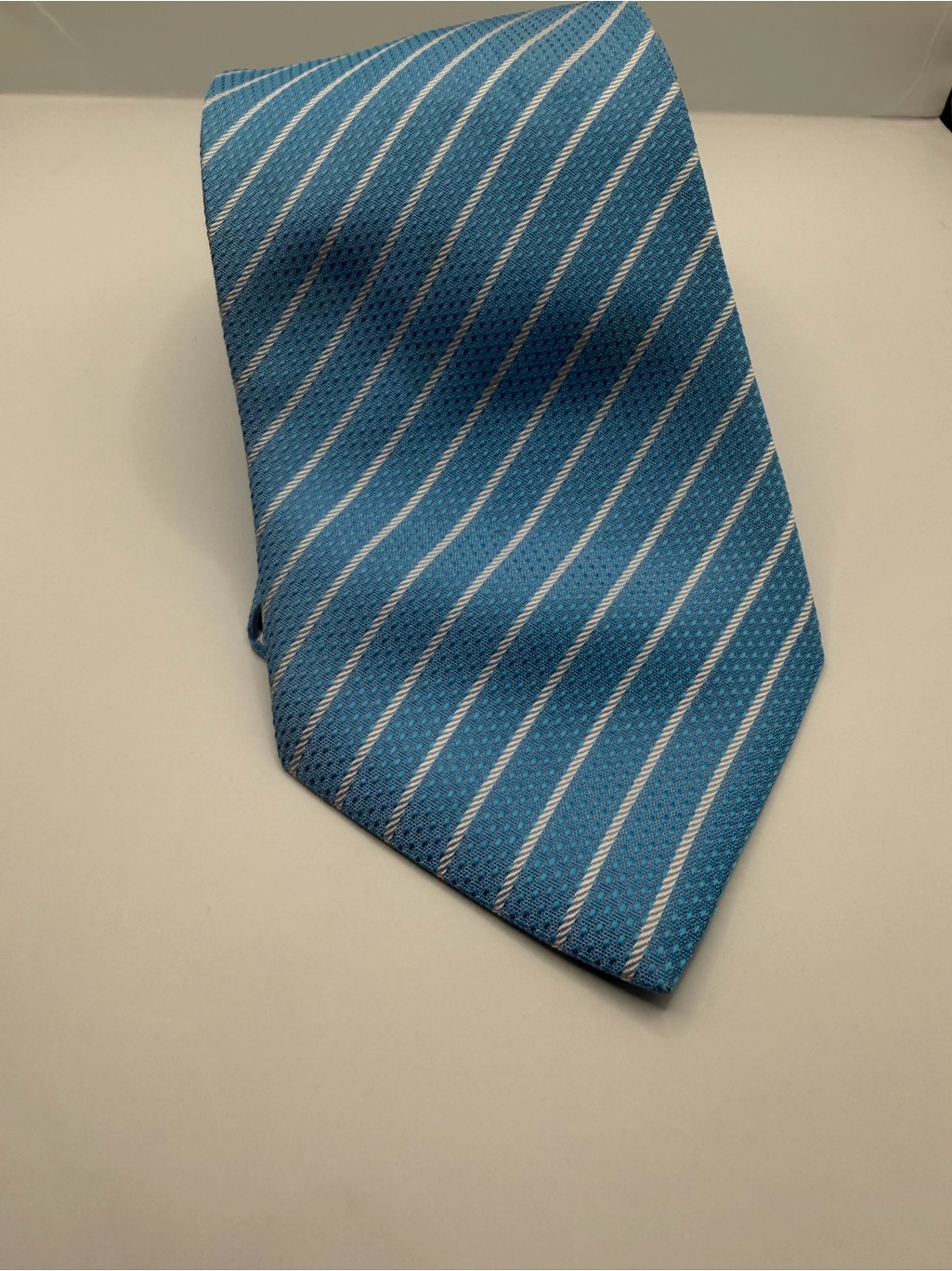 Charles Tyrwhitt Sky Blue And White Diagonal Stripe Silk Tie